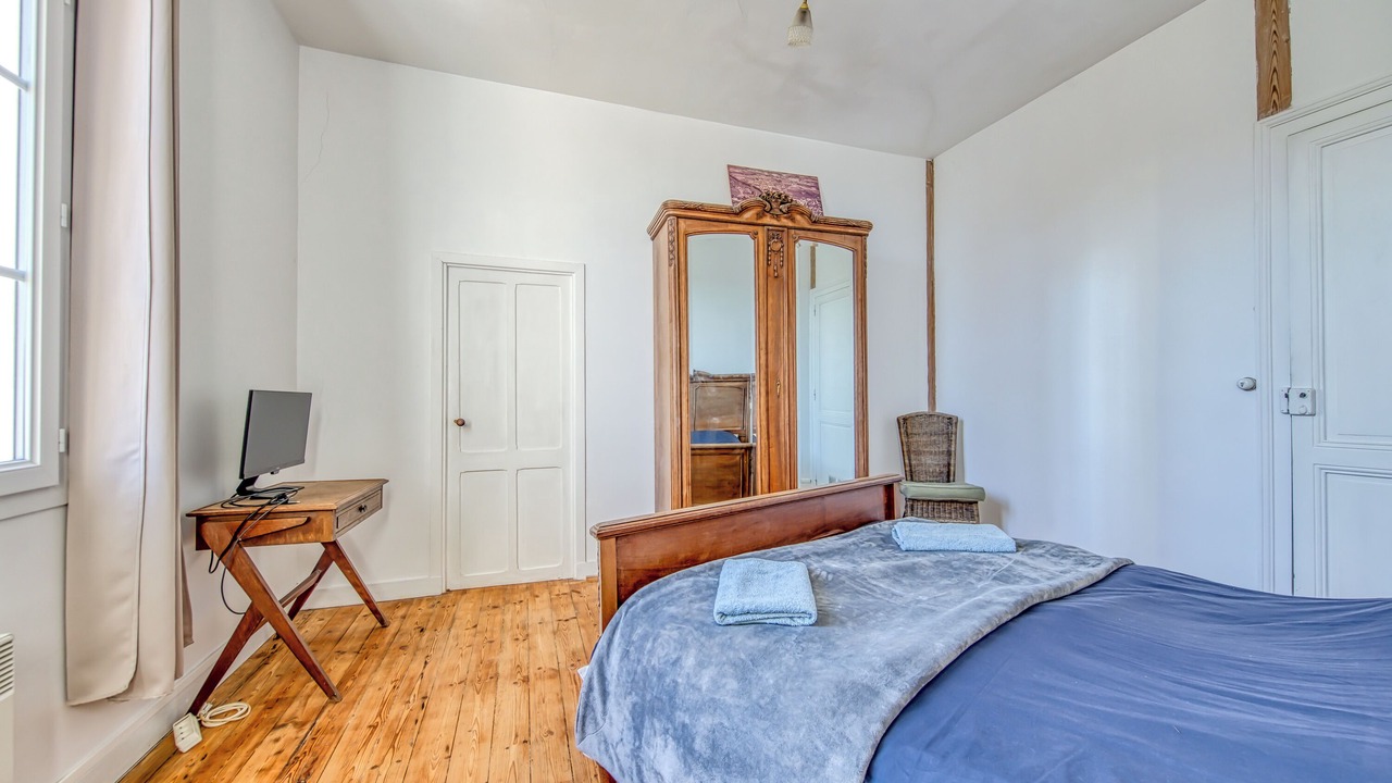 Photo of Bedroom in Mortagne-sur-Gironde