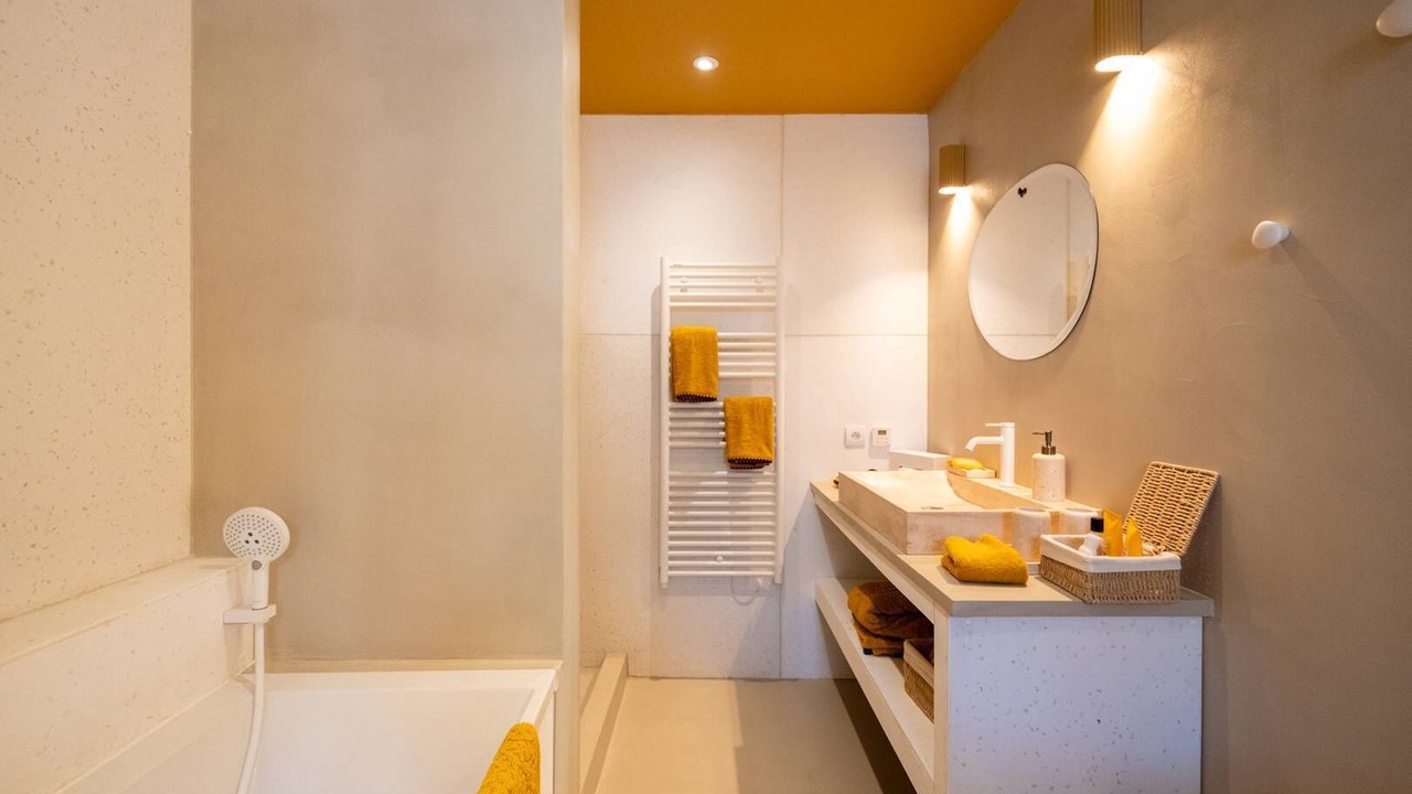 Photo of Bathroom in Ars-en-Re