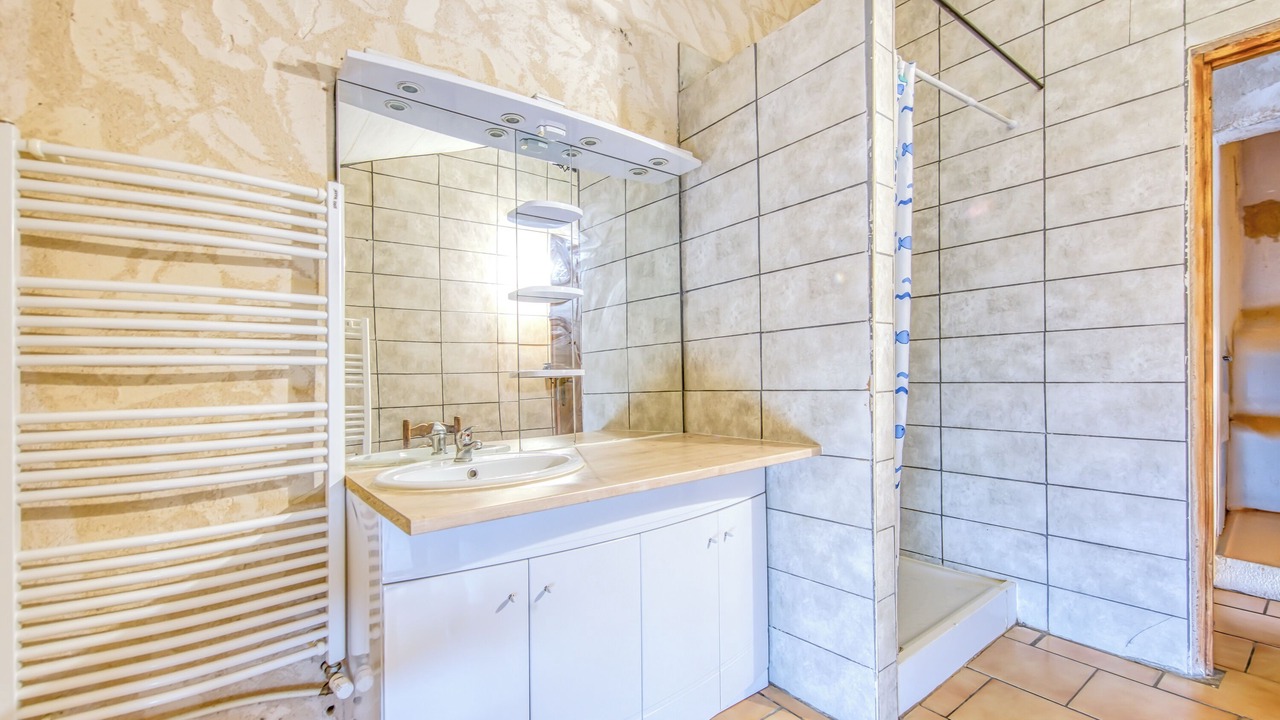 Photo of Bathroom in Guizengeard