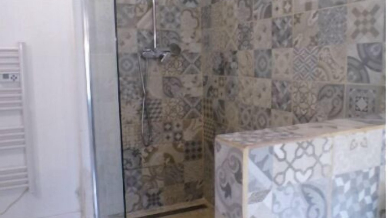 Photo of Bathroom in Barsac