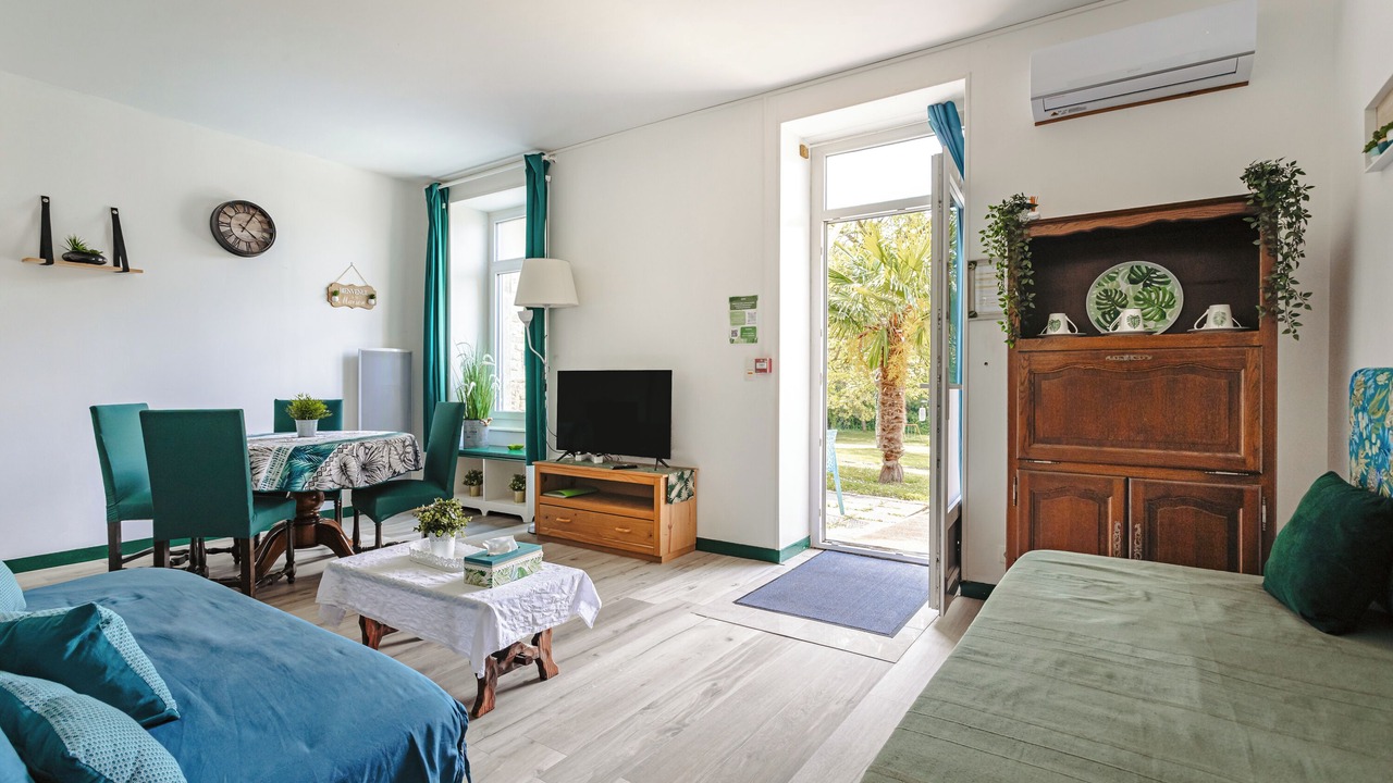 Photo of Bedroom in Genouille