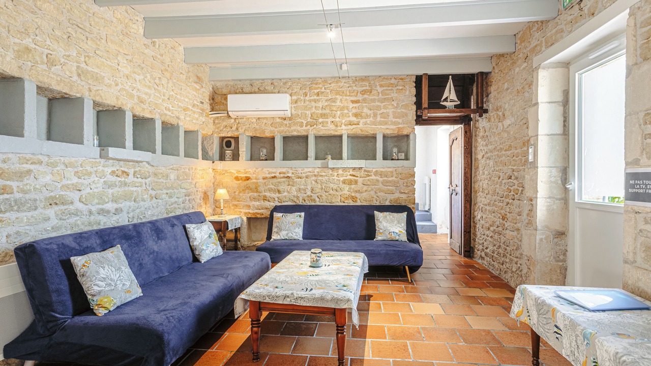 Photo of Livingroom in Genouille