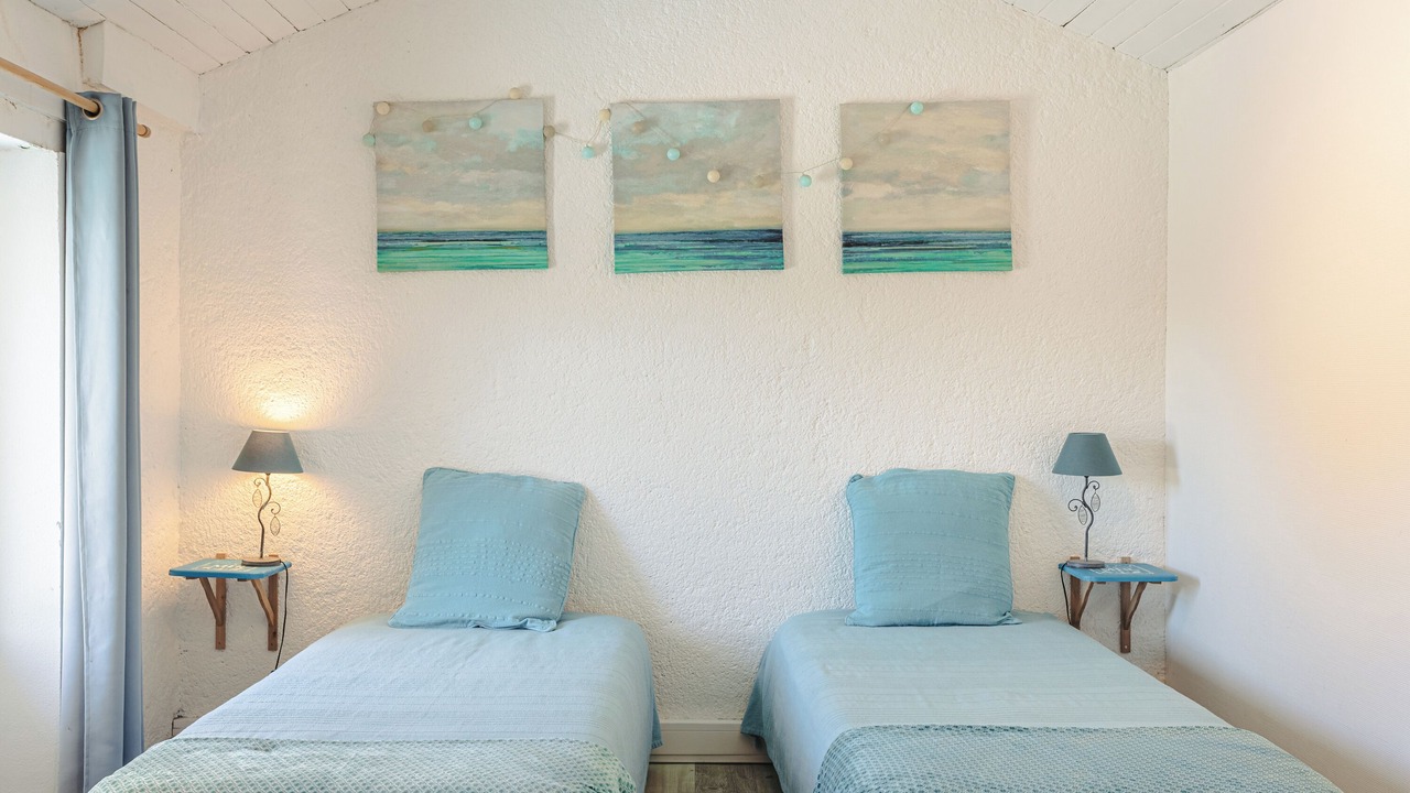 Photo of Bedroom in Genouille
