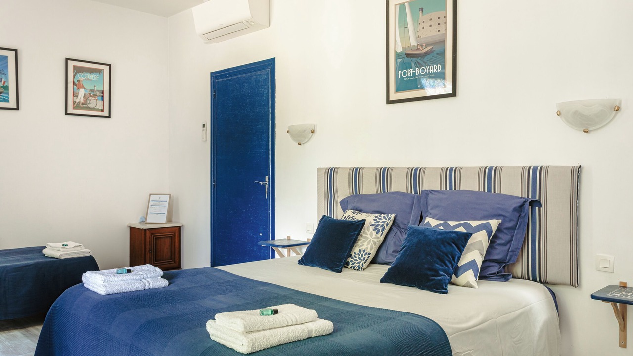 Photo of Bedroom in Genouille