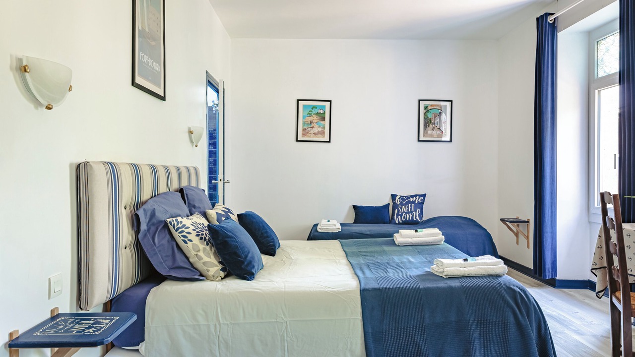 Photo of Bedroom in Genouille