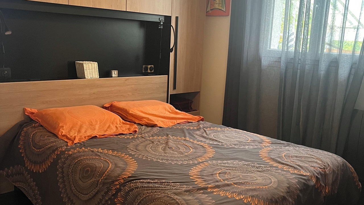 Photo of Bedroom in Carignan-de-Bordeaux