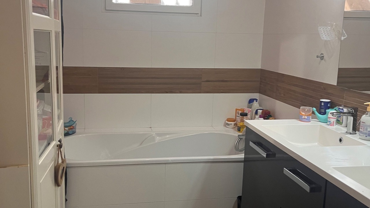Photo of Bathroom in Carignan-de-Bordeaux