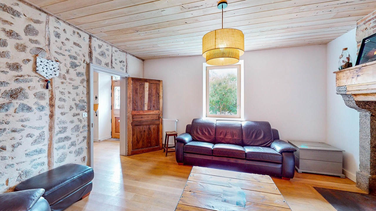 Photo of Bedroom in Saint-Estephe