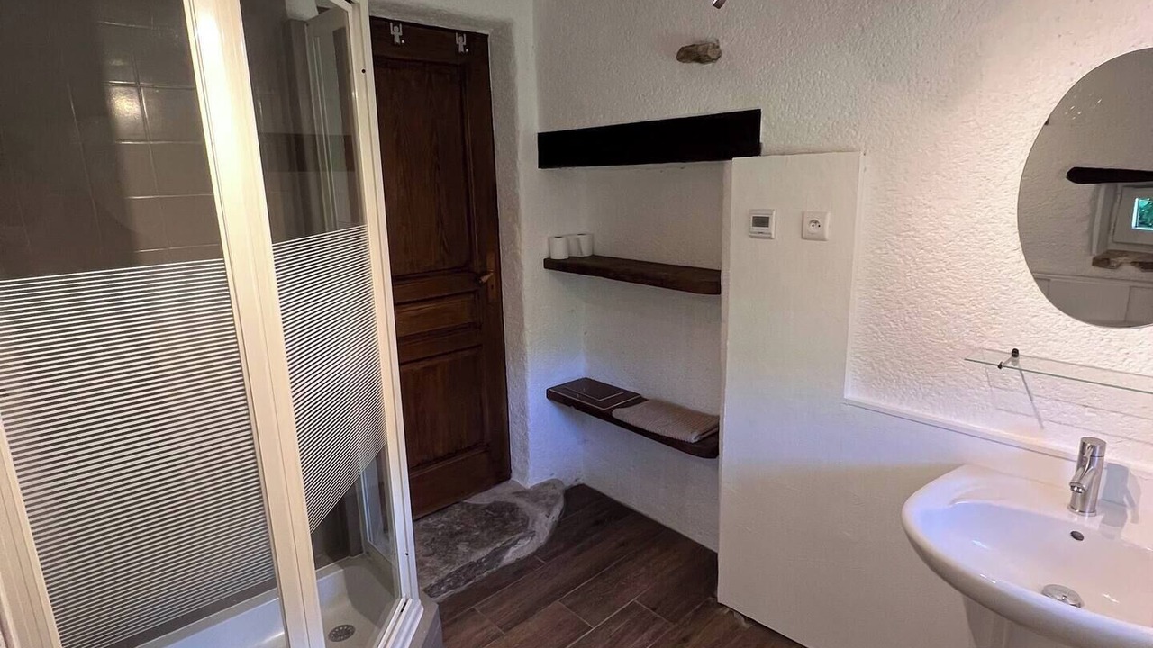 Photo of Bathroom in Bussiere-Saint-Georges