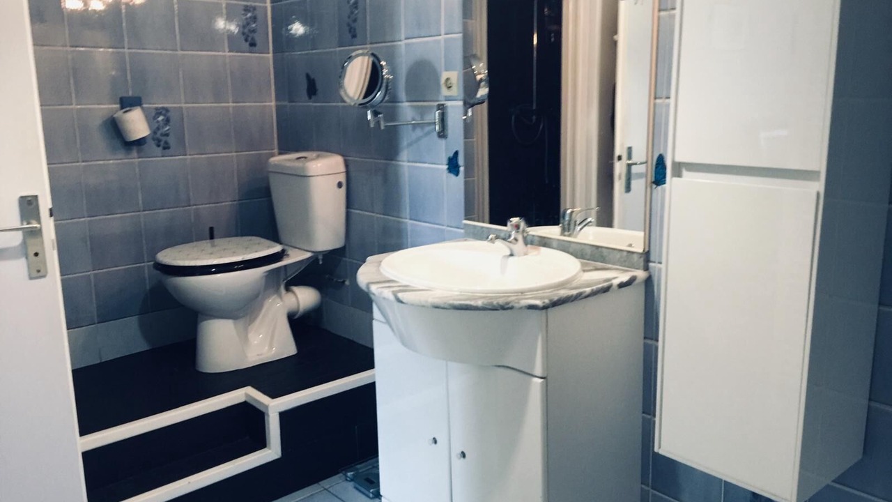 Photo of Bathroom in Saint-Sulpice-de-Faleyrens