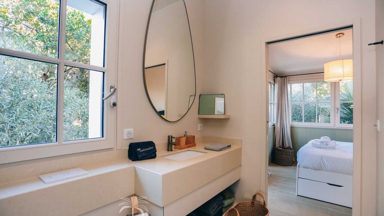 Photo of Bathroom in Les Portes-en-Re