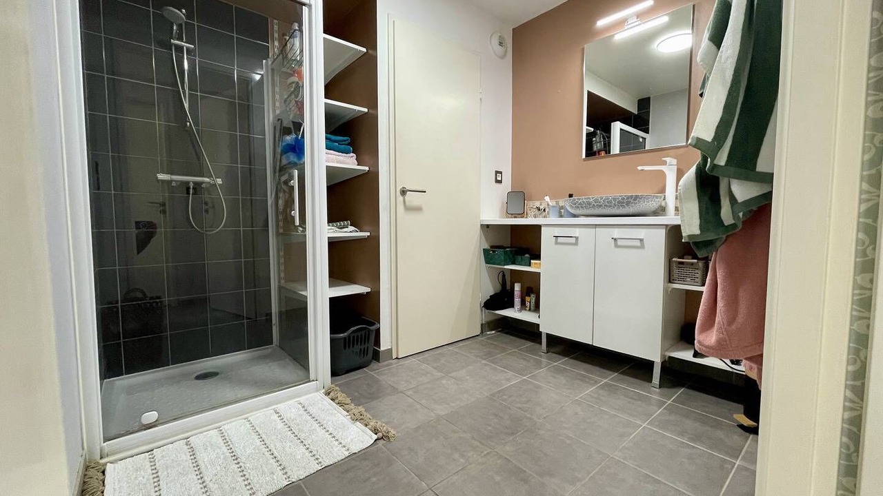 Photo of Bathroom in La Rochelle