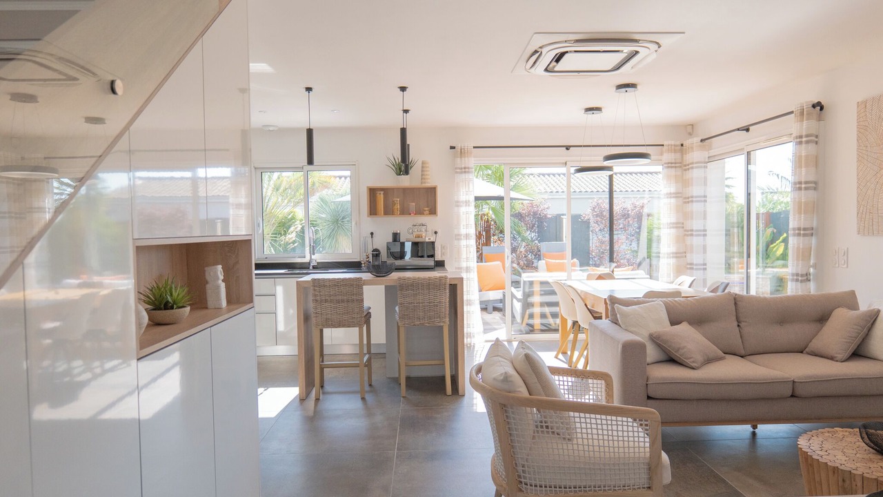 Photo of Livingroom in Saint-Ciers-du-Taillon
