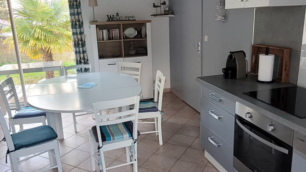 Photo of Kitchen in Domino