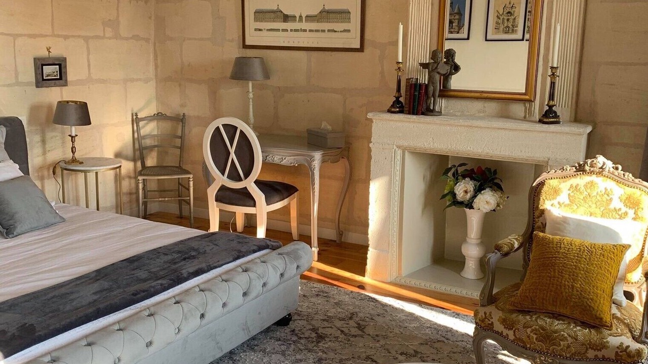 Photo of Bedroom in Lugon-et-l'ile-du-Carney