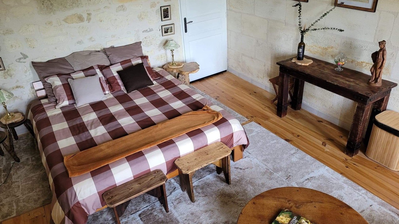 Photo of Bedroom in Lugon-et-l'ile-du-Carney