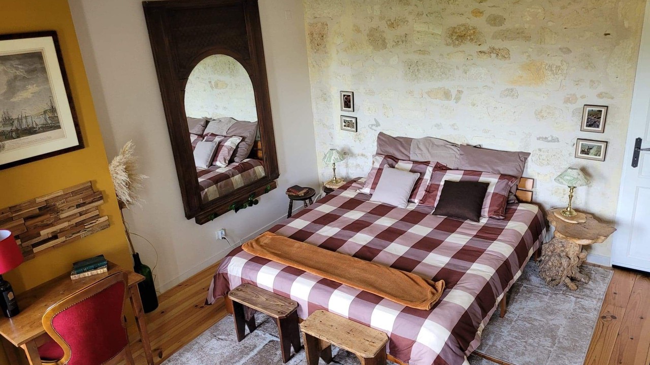 Photo of Bedroom in Lugon-et-l'ile-du-Carney