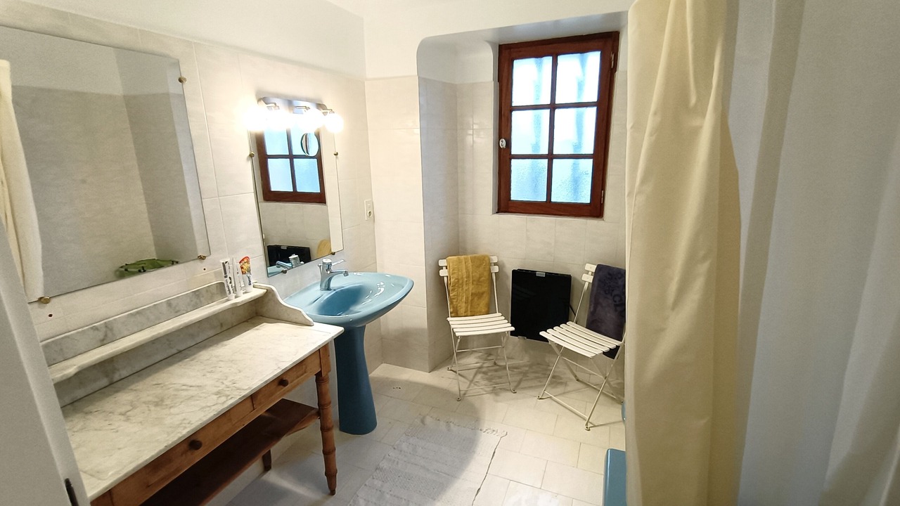 Photo of Bathroom in Saint-Andre-dAllas