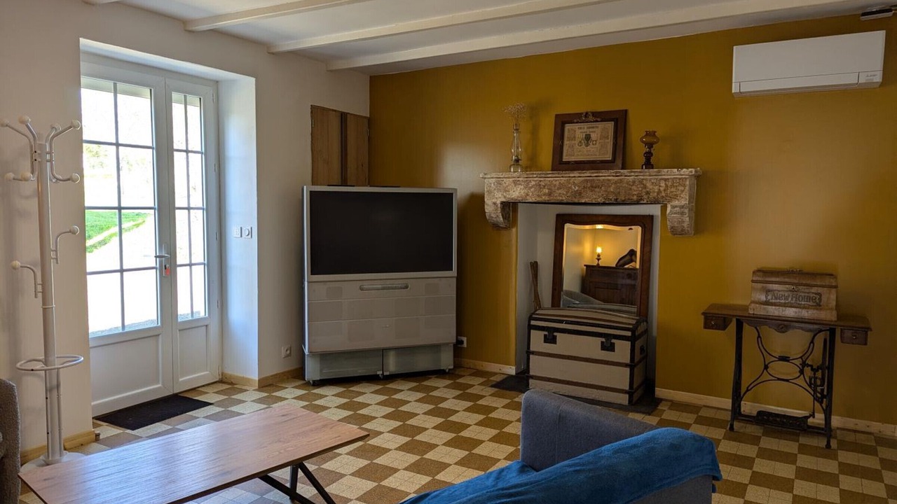 Photo of Livingroom in Montbron