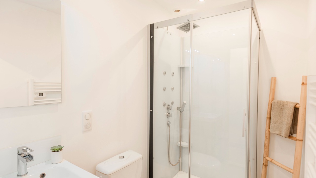 Photo of Bathroom in Champagne-et-Fontaine