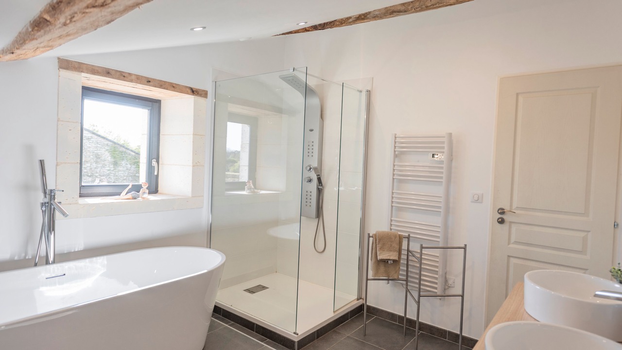 Photo of Bathroom in Champagne-et-Fontaine