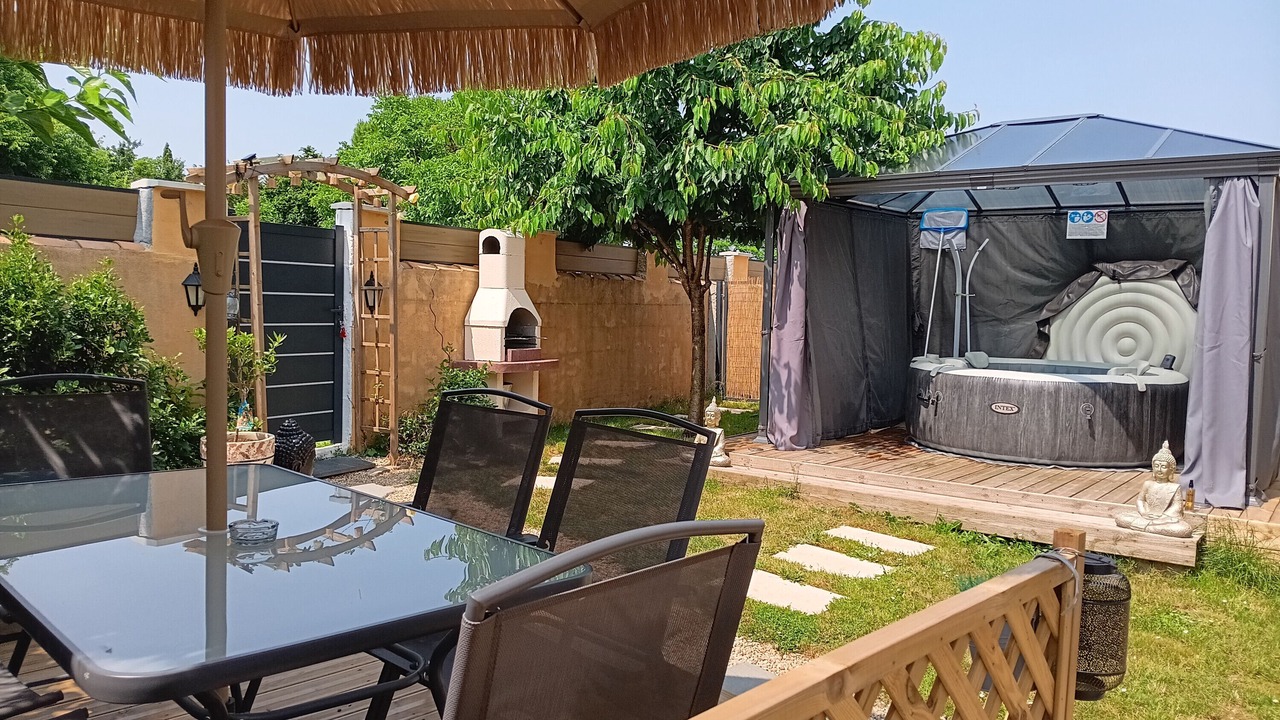 Photo of Outdoor in Echire