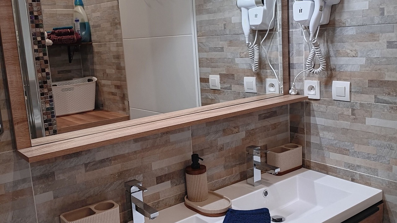 Photo of Bathroom in Echire