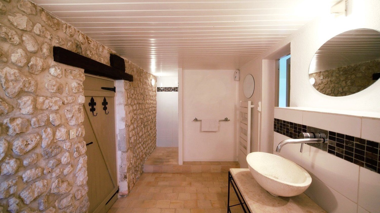 Photo of Bathroom in Nonac