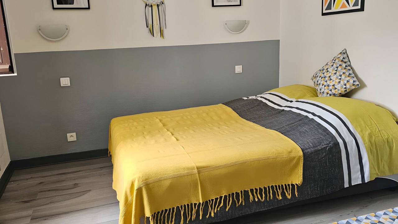 Photo of Bedroom in Genouille
