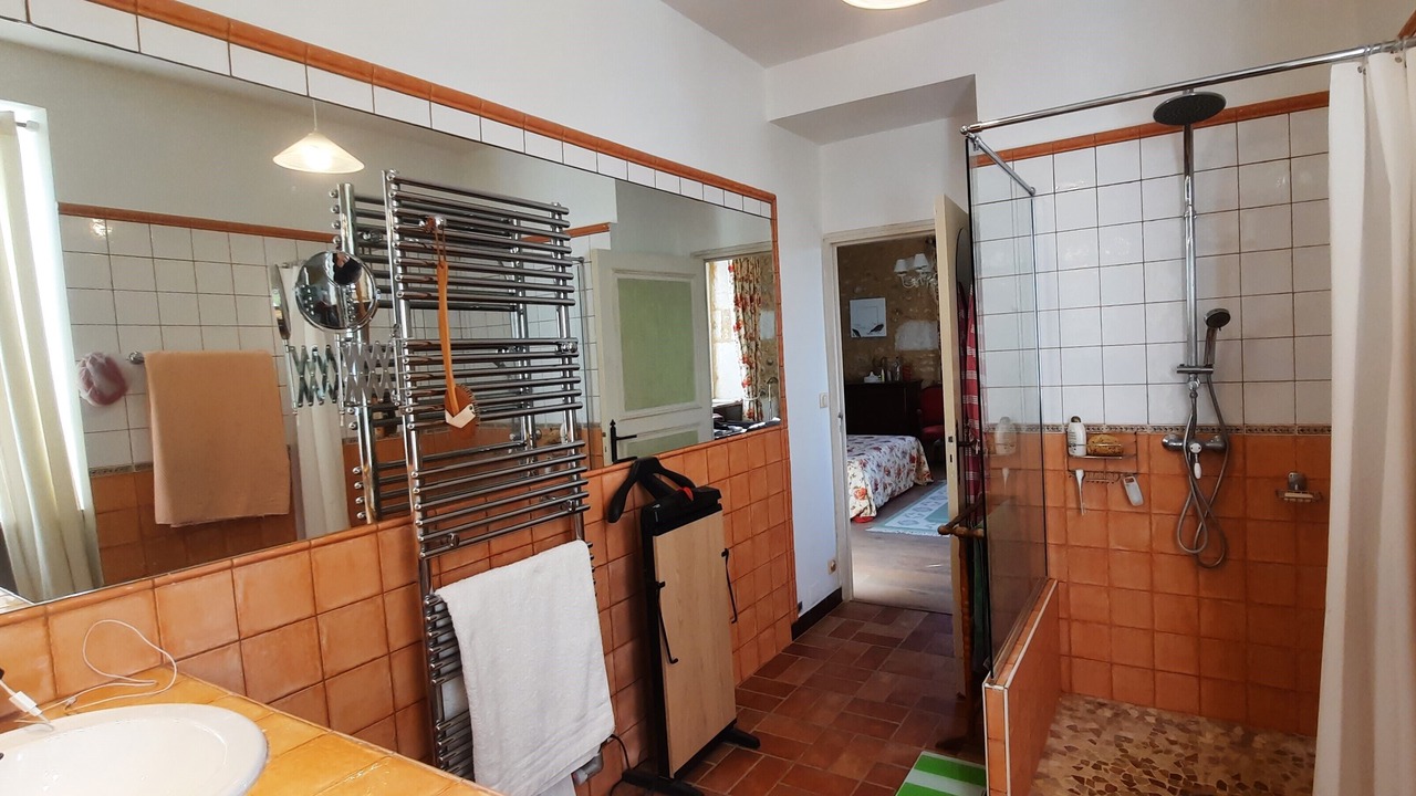 Photo of Bathroom in Bezenac