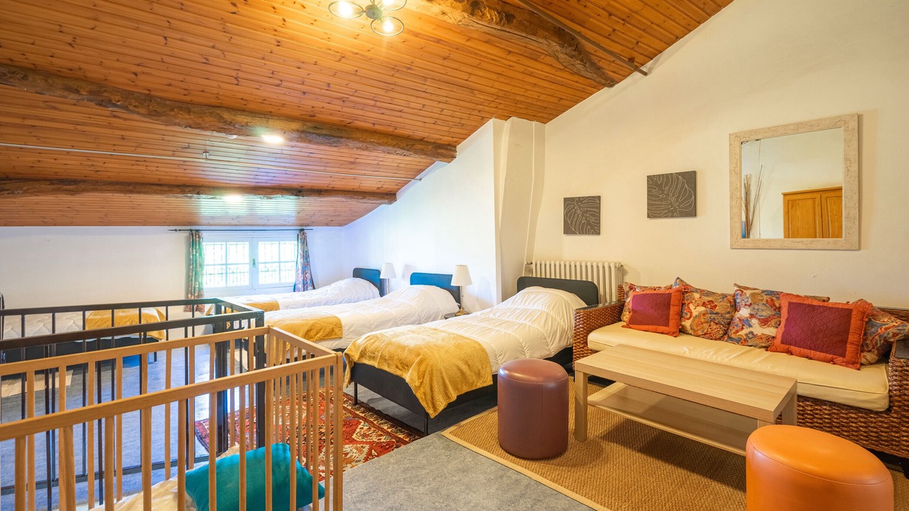 Photo of Bedroom in Saint-Romain-de-Benet