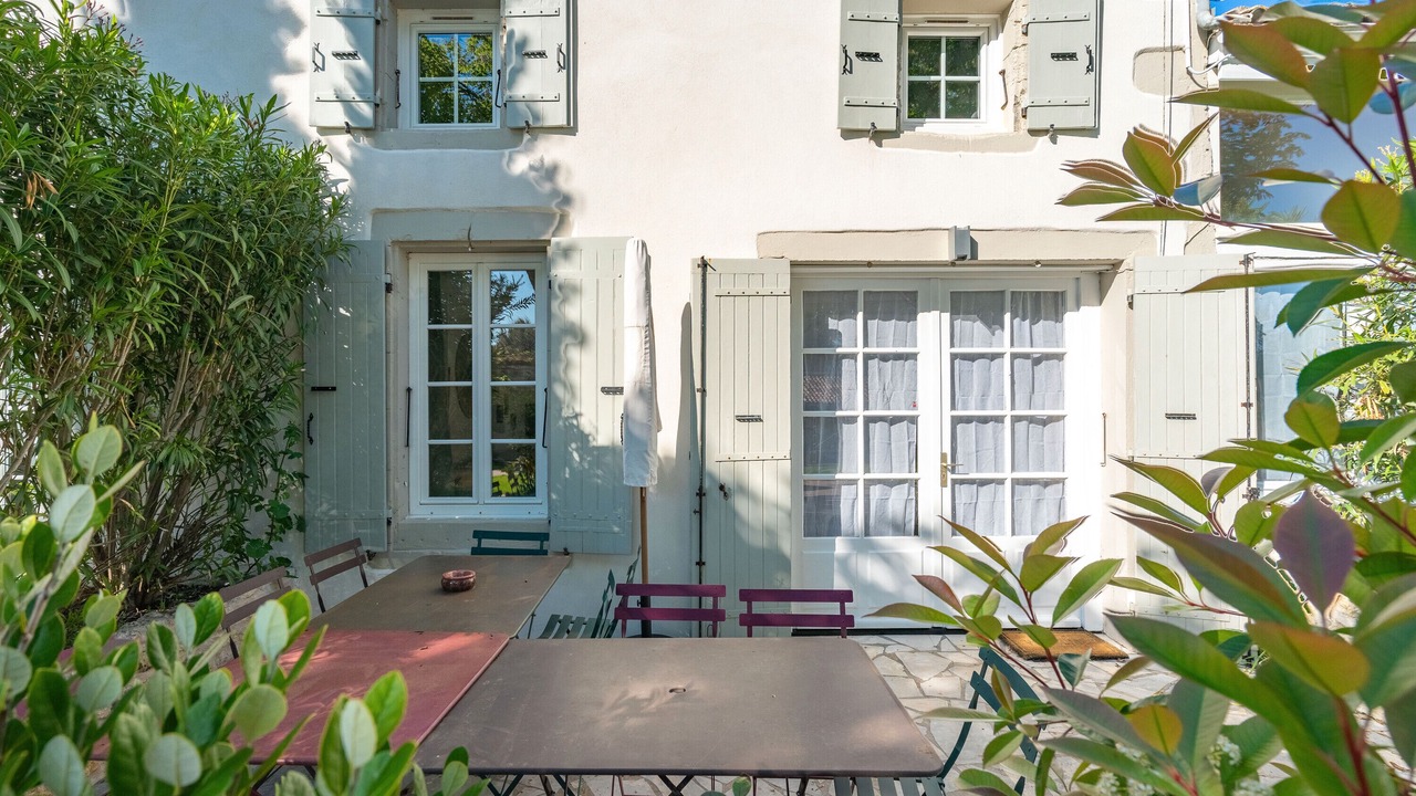 Photo of Outdoor in Saint-Romain-de-Benet