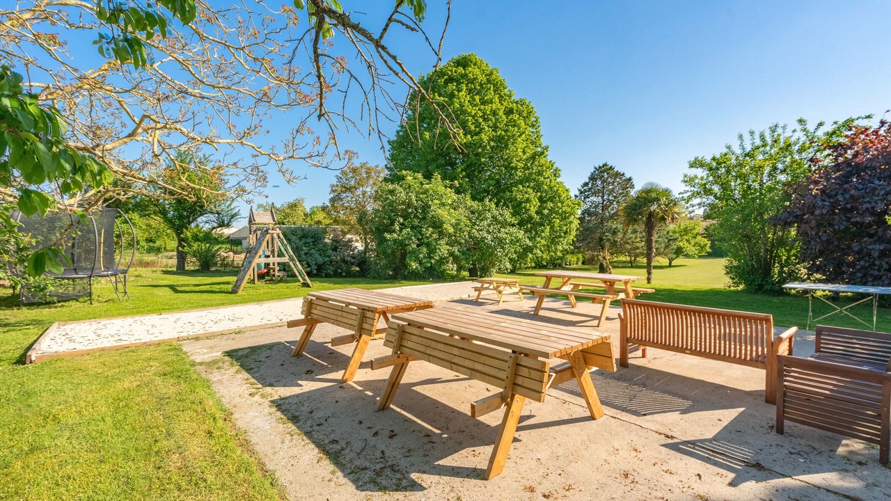 Photo of Outdoor in Saint-Romain-de-Benet