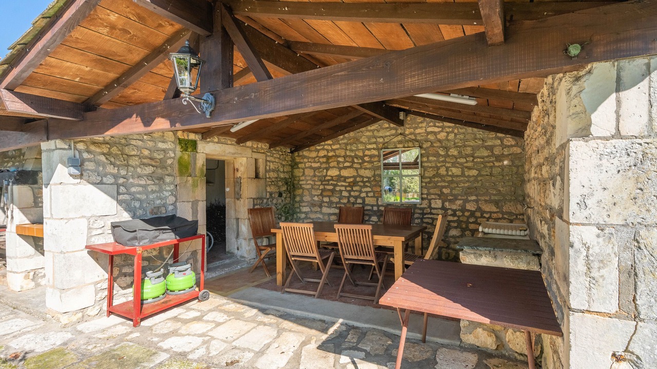 Photo of Outdoor in Saint-Romain-de-Benet