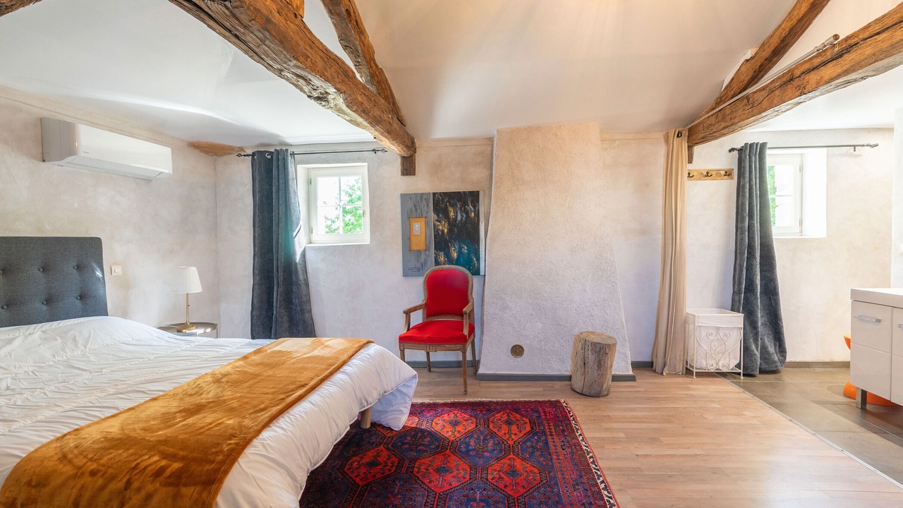 Photo of Bedroom in Saint-Romain-de-Benet