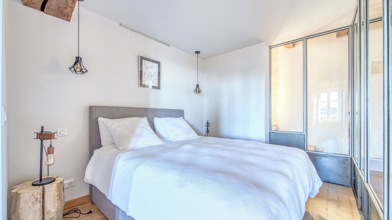 Photo of Bedroom in Saint-Emilion