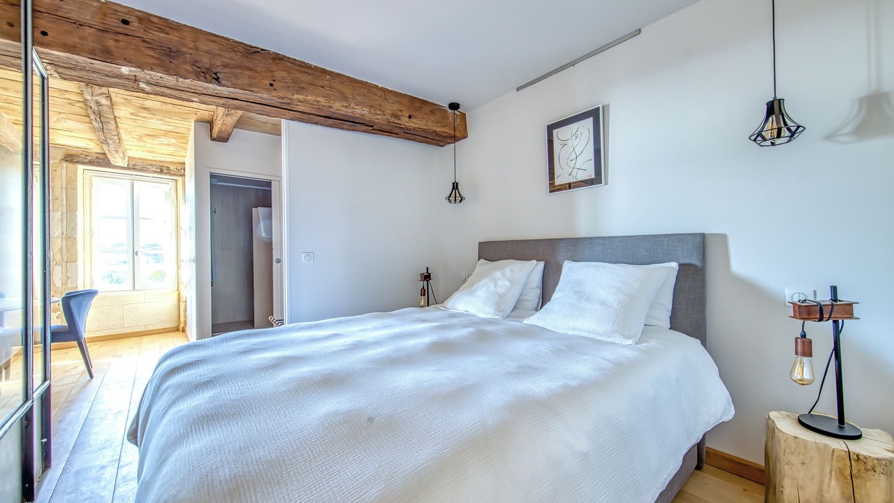 Photo of Bedroom in Saint-Emilion