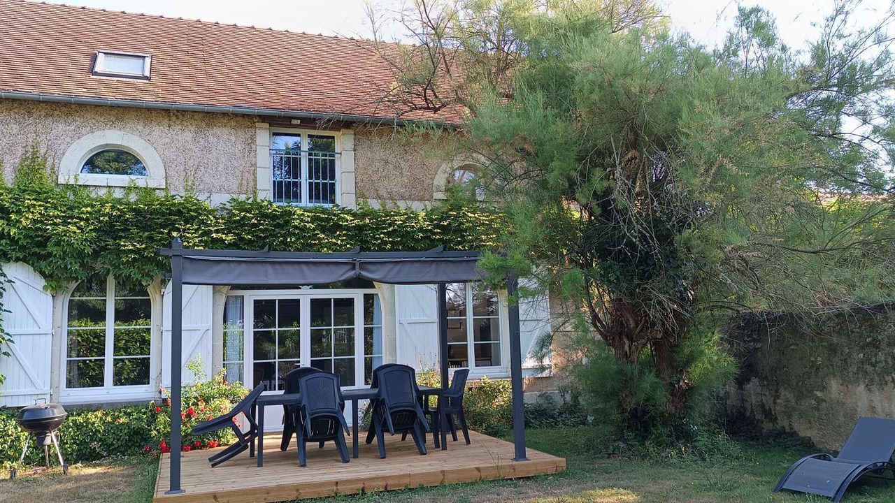 Photo of Patio Balcony in Vouneuil-sur-Vienne