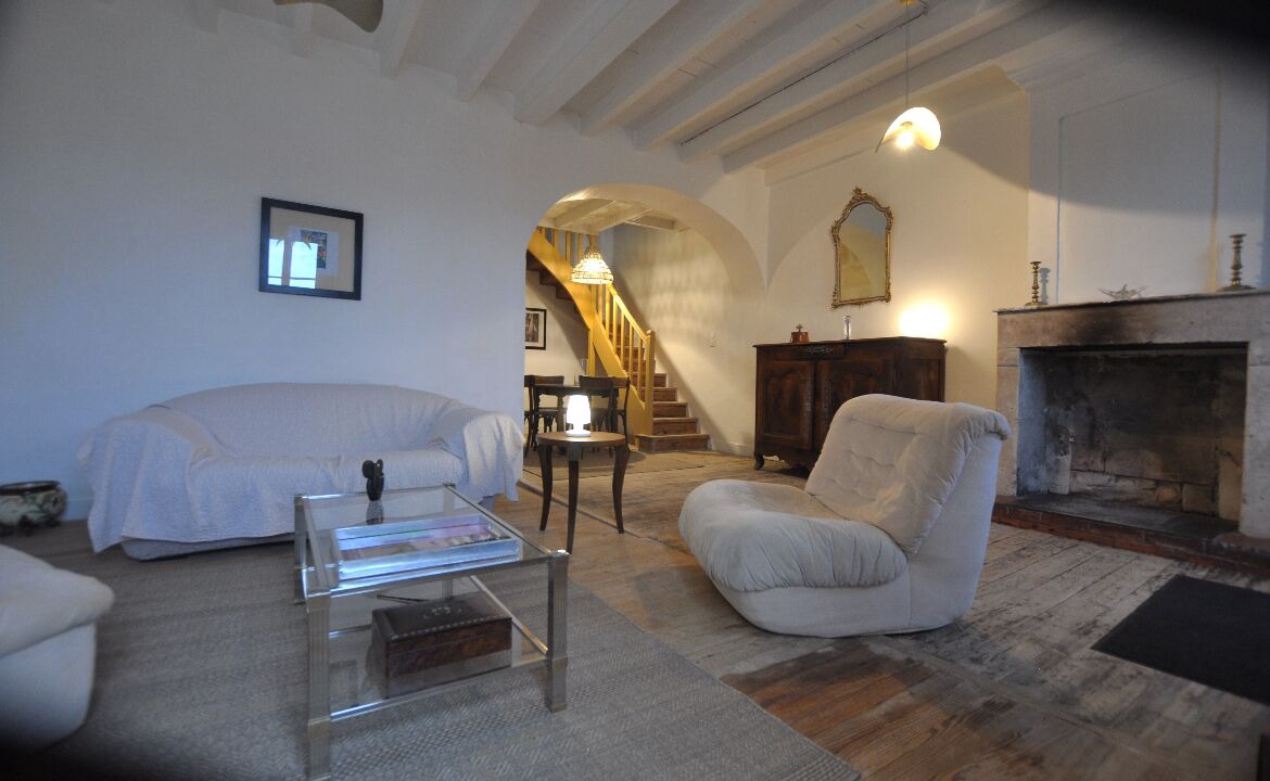 Photo of Livingroom in Targon