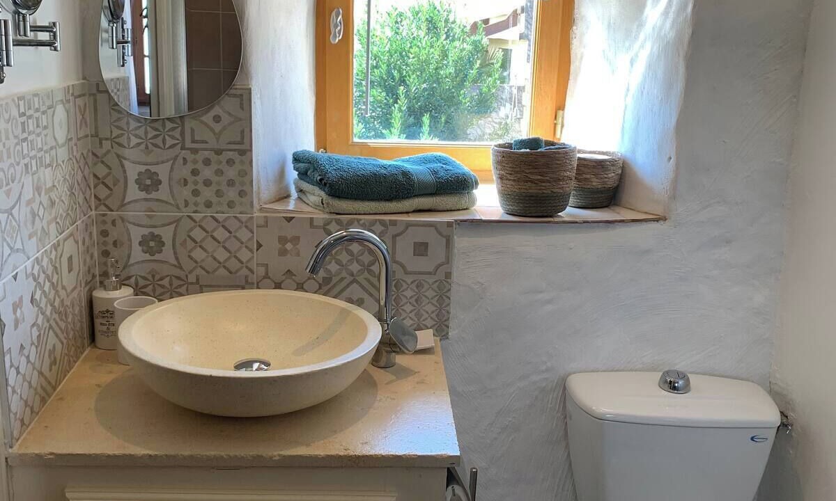 Photo of Bathroom in Monpazier