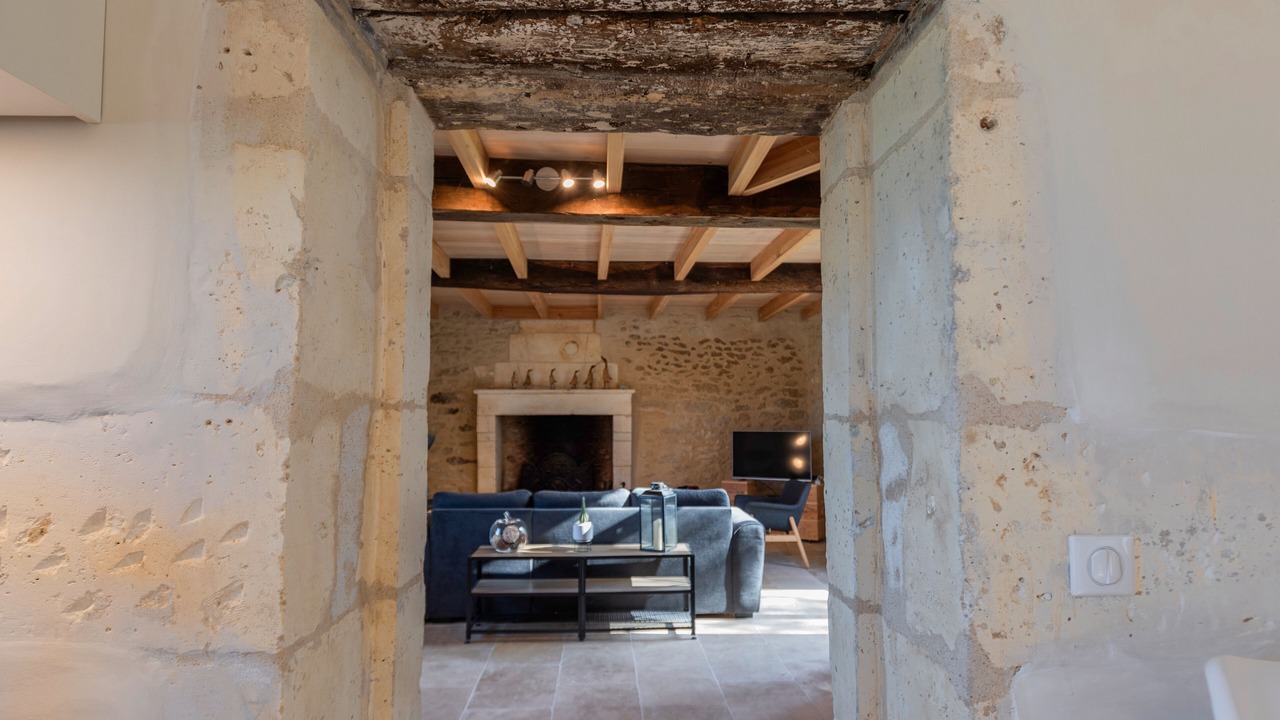 Photo of Livingroom in Champagne-et-Fontaine