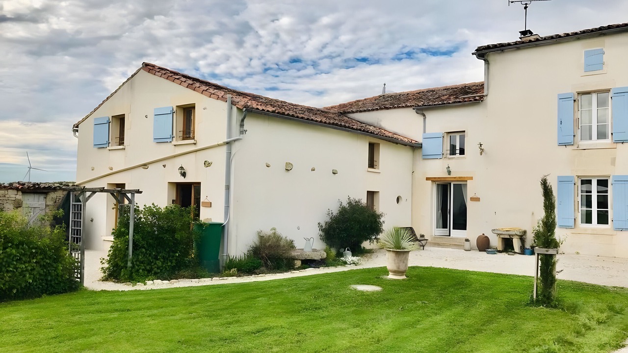 Photo of Outdoor in Vergne