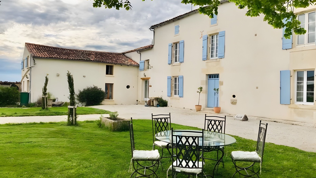 Photo of Outdoor in Vergne