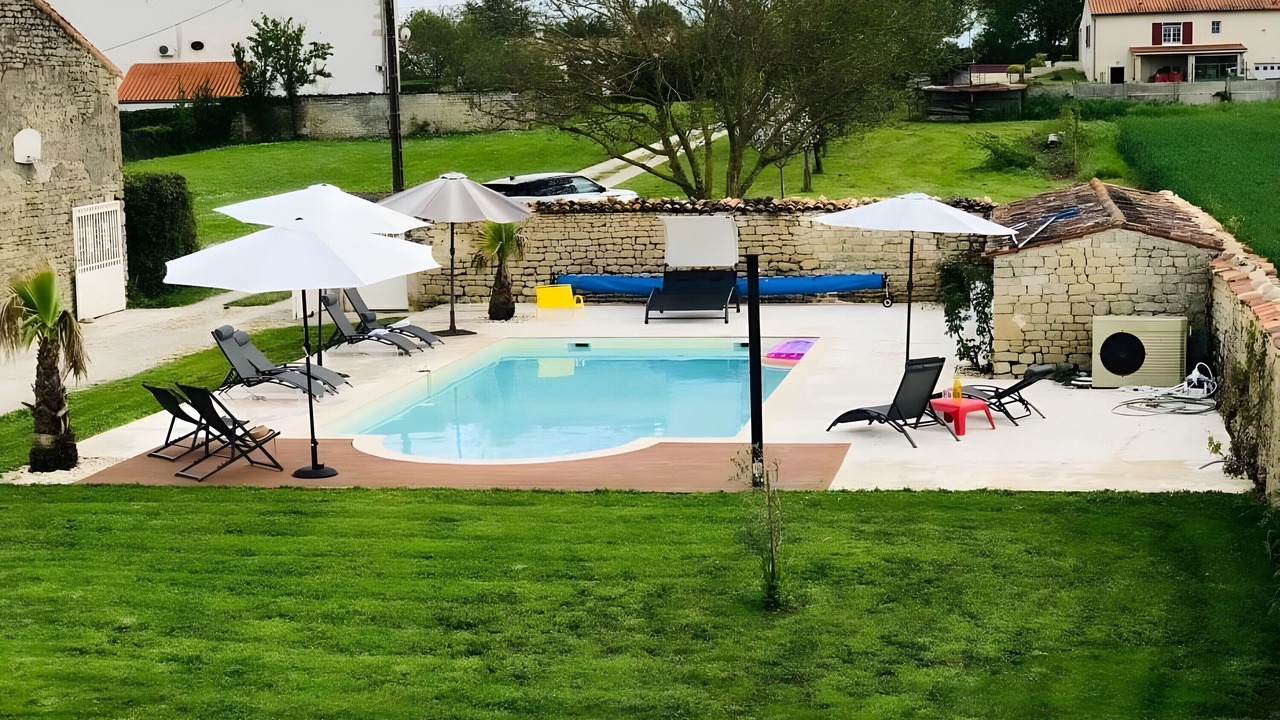 Photo of Outdoor in Vergne