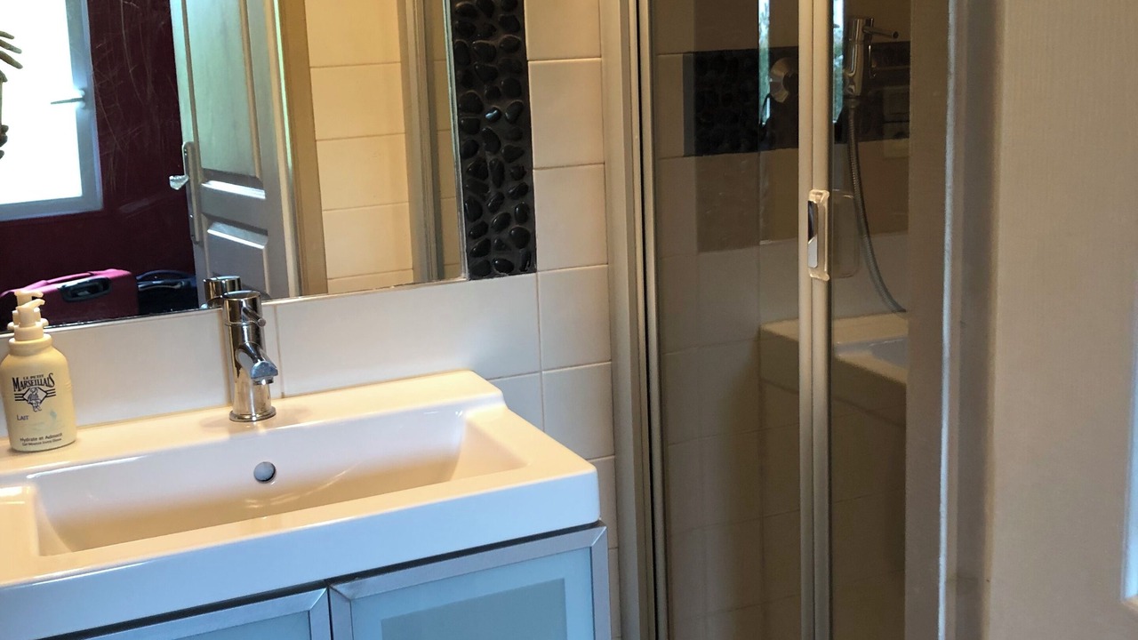 Photo of Bathroom in Saint-Vincent-de-Pertignas