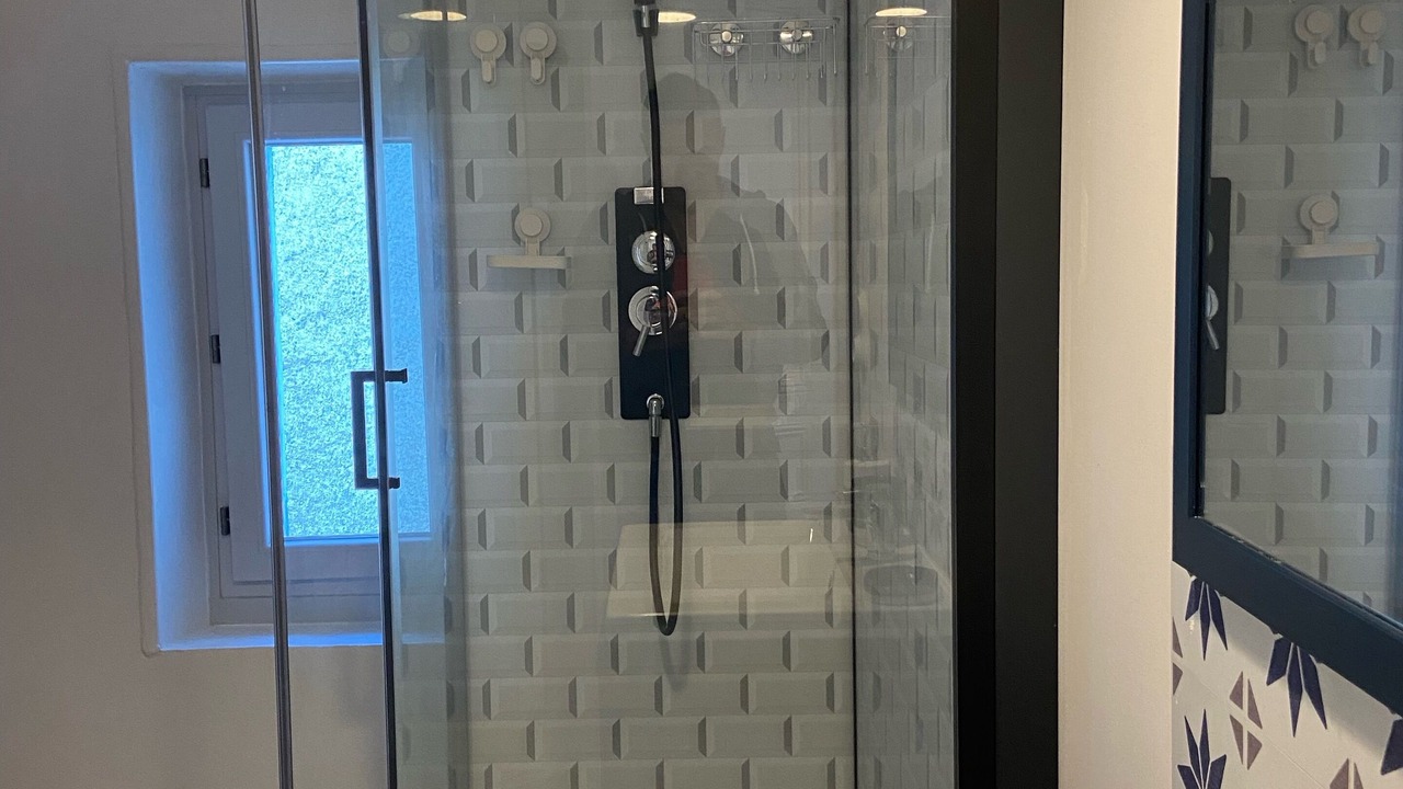 Photo of Bathroom in Montmorillon