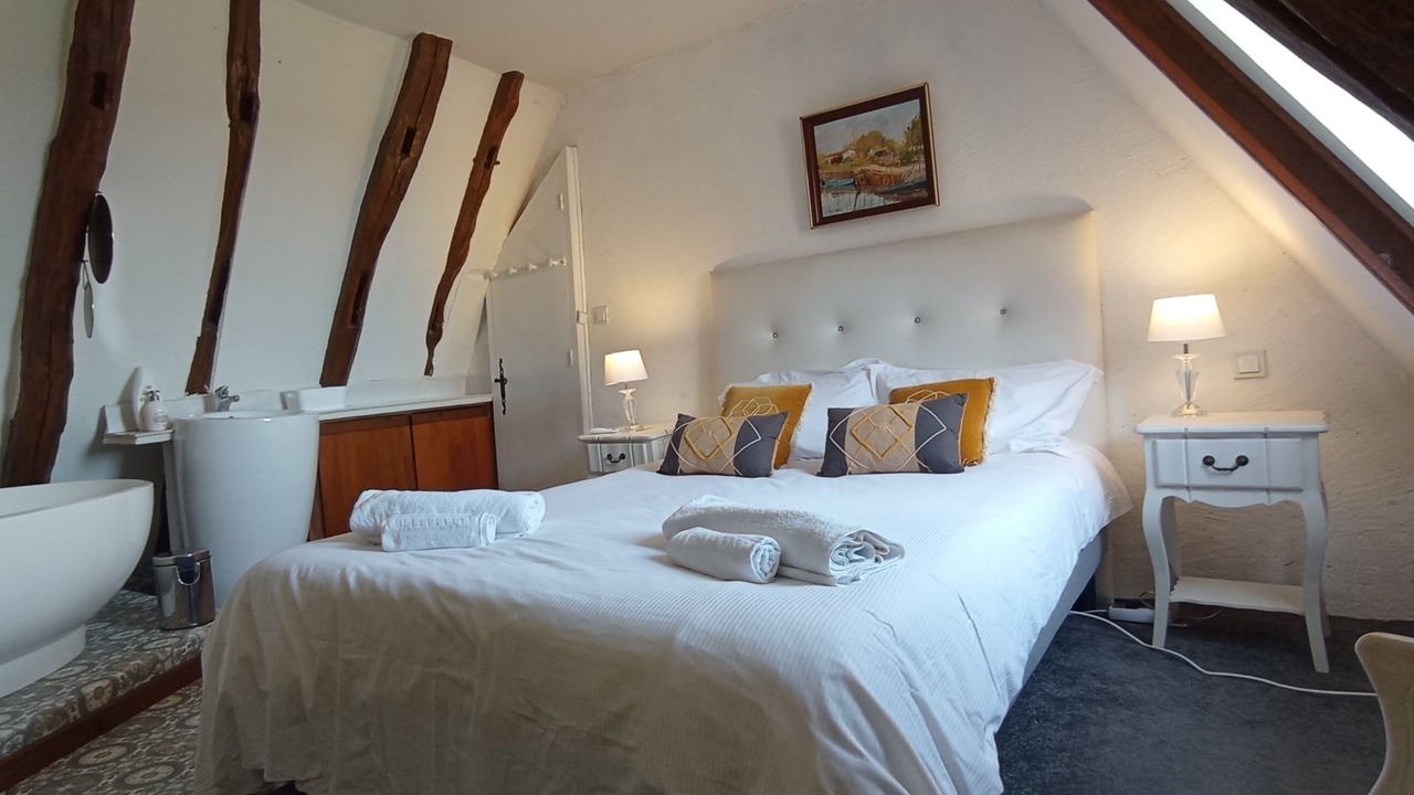 Photo of Bedroom in Saint-Cybranet