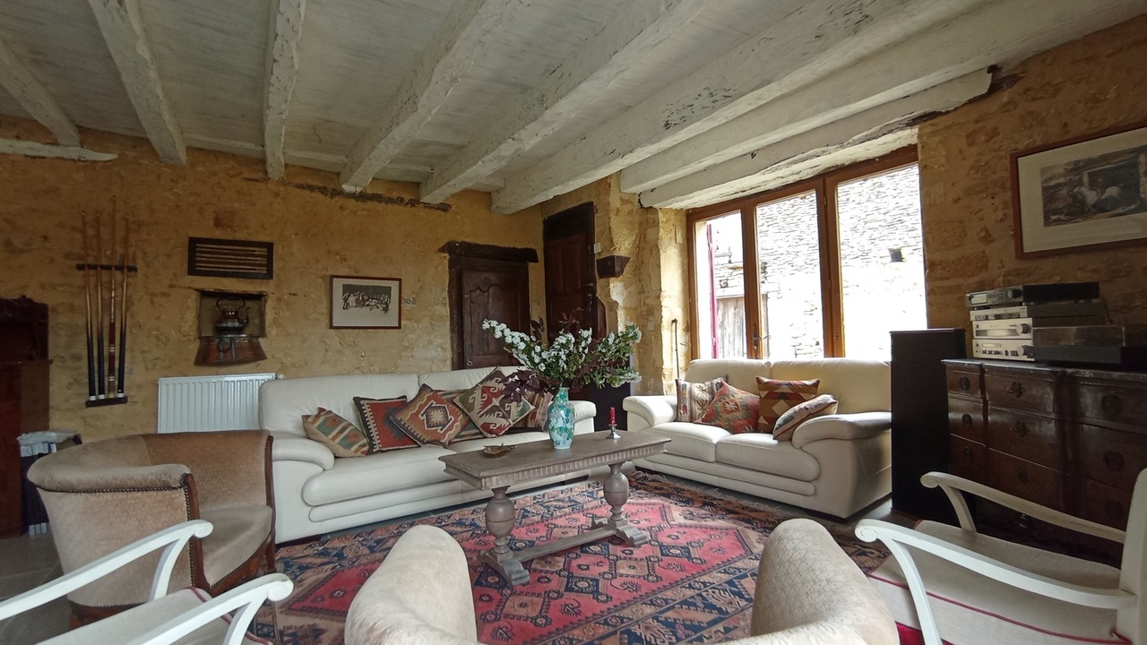 Photo of Livingroom in Saint-Cybranet