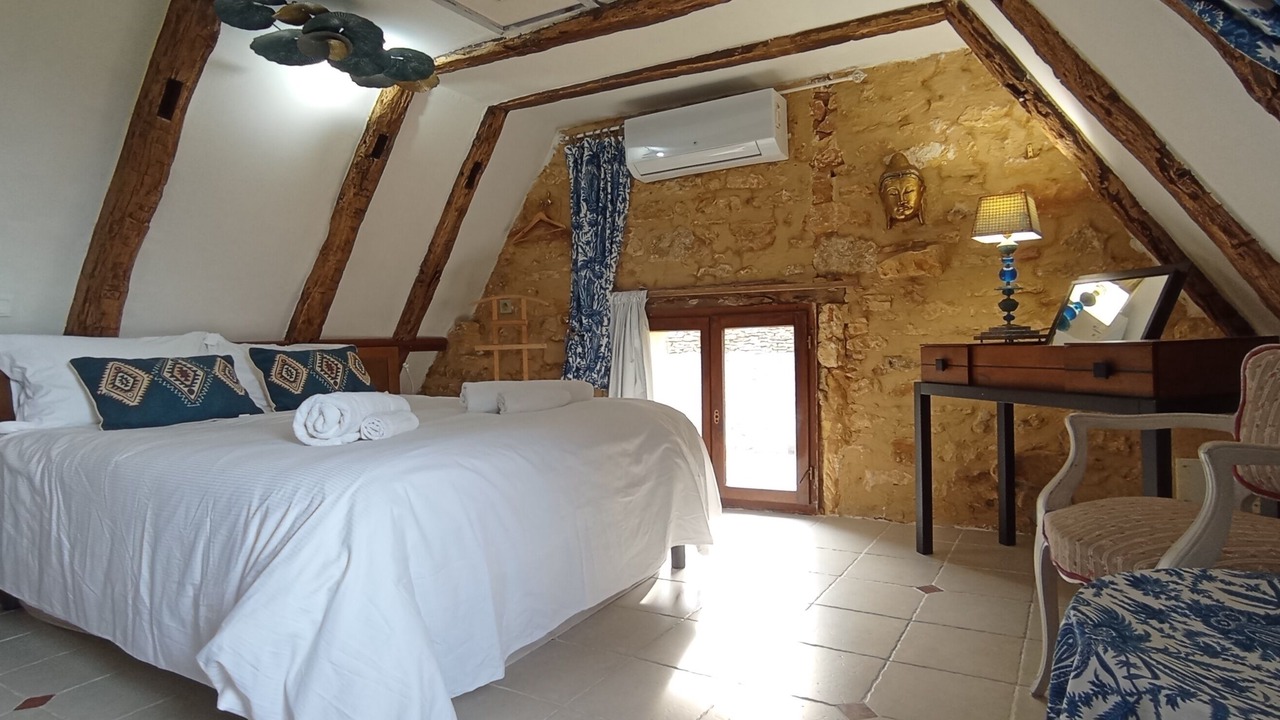 Photo of Bedroom in Saint-Cybranet