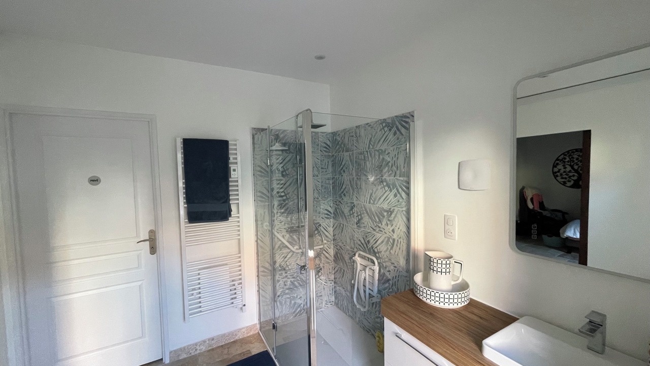 Photo of Bathroom in Tourtoirac